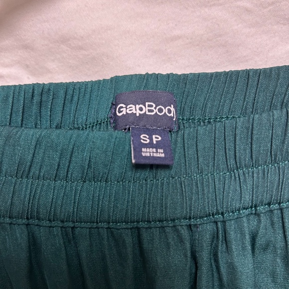Emerald Green GapBody Shorts - Picture 2 of 2